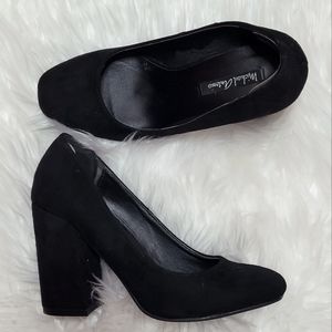 Michael Antonio Black Sued Block Heel Size 5.5